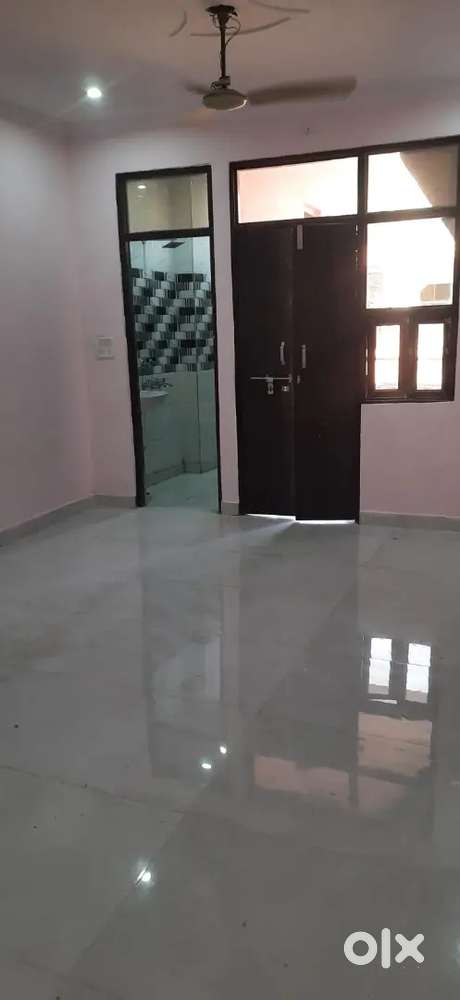 2+1Room set Available rent in rohini sector 6