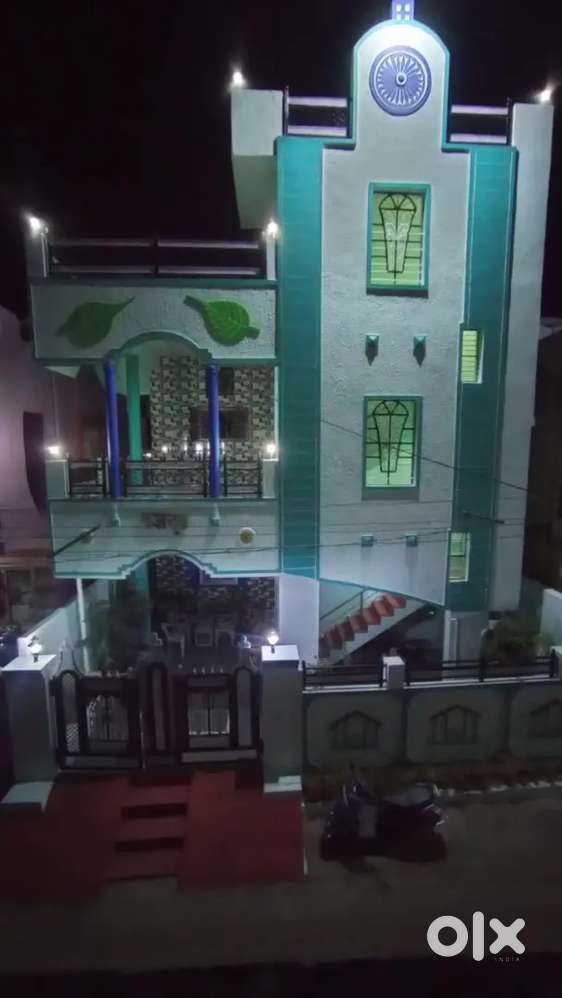 2 BHK flat available for rent on first floor near Gujarati Colony