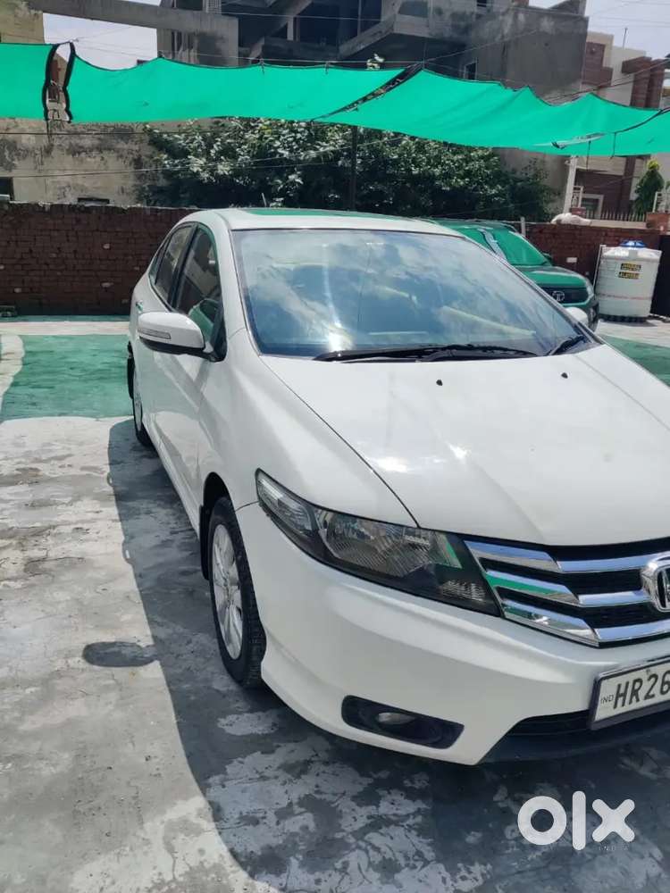 Honda City with sunroof automatic & best deal