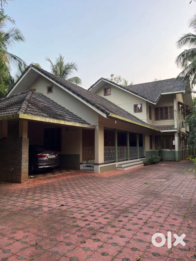 4 BHK house in 1 acre land for sale