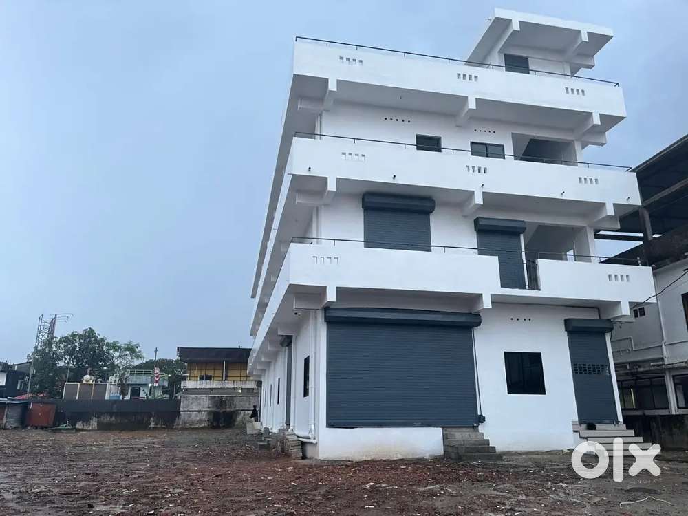 11000sqft commercial building for sale off Palarivattom Bypass Vyttila