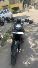 Brand New jawa black mirror bike