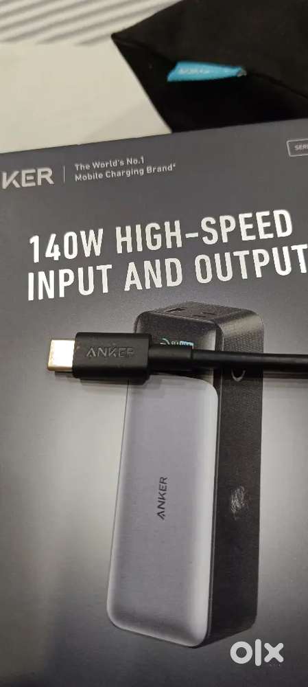 Anker 737 power bank 140 watt