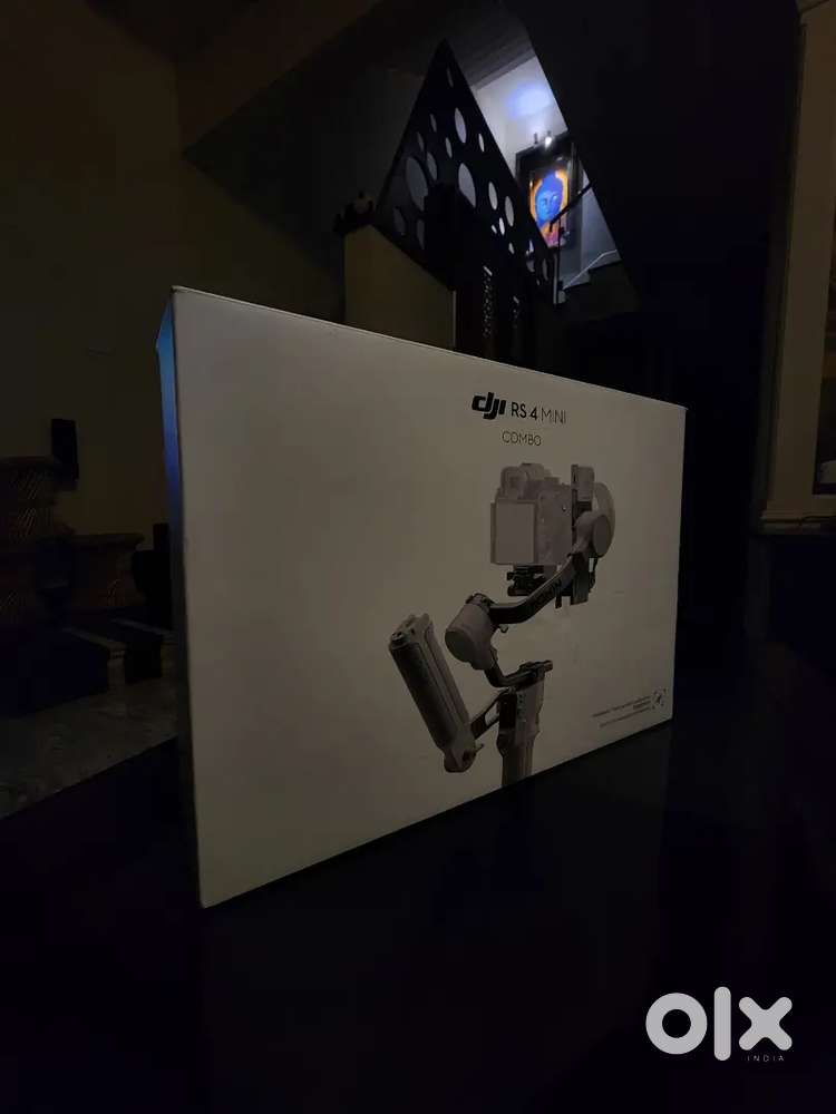 DJI RS 4 Mini Gimbal – Compact, Powerful & Like New!