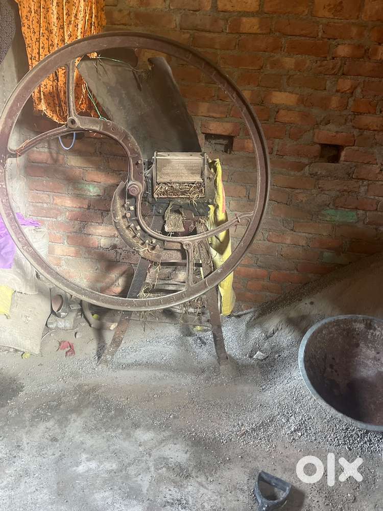 Grass cutting machine