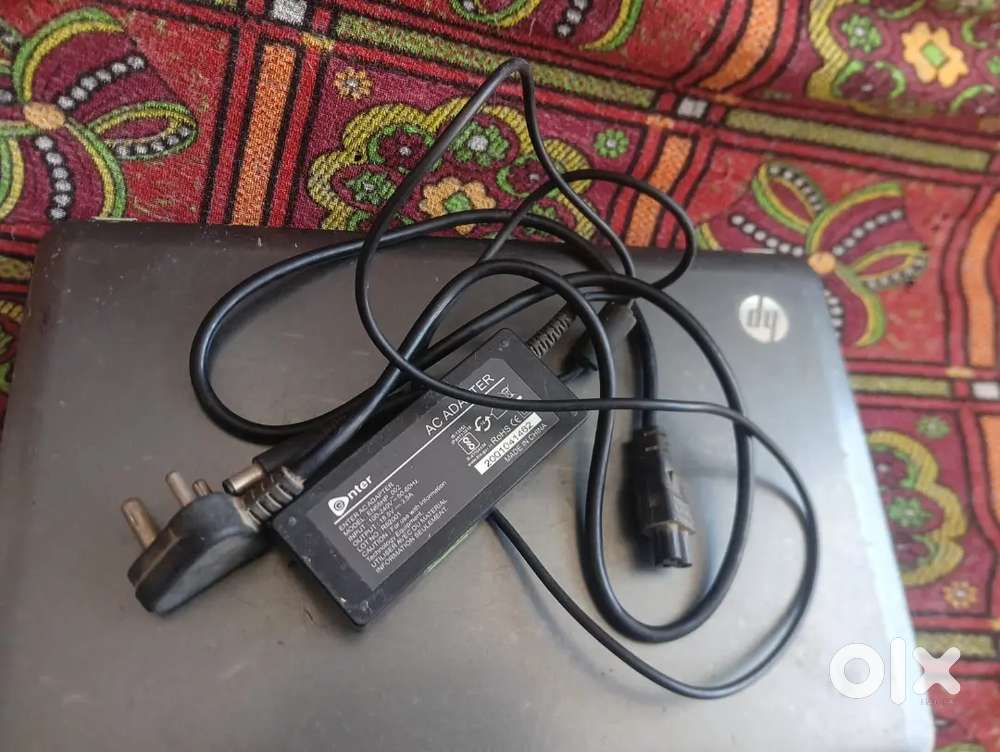 LAPTOP PERSONAL COMPUTER