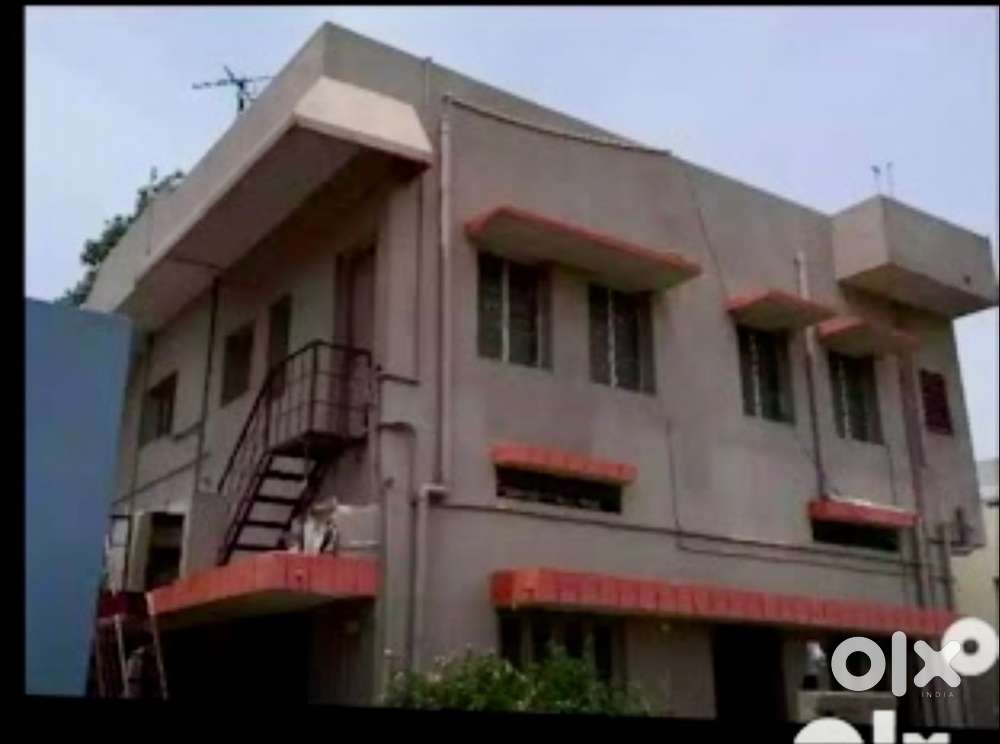 Rooms behind lemon tree , vidyanagar, for bachelors or students