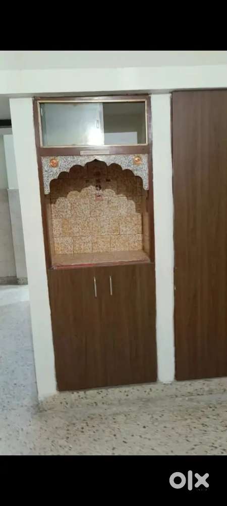 2bhk flat for rent it's urgent contact fast