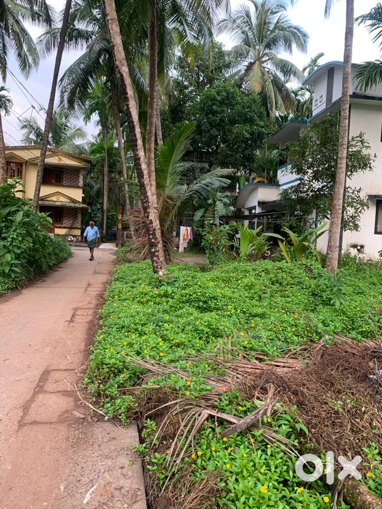 Easy access for vehicles