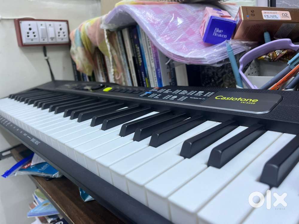 CASIO PIANO KEYBOARD LK S250