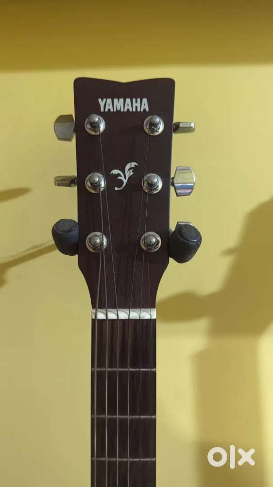 Yamaha Fsx315c semi acoustic guitar