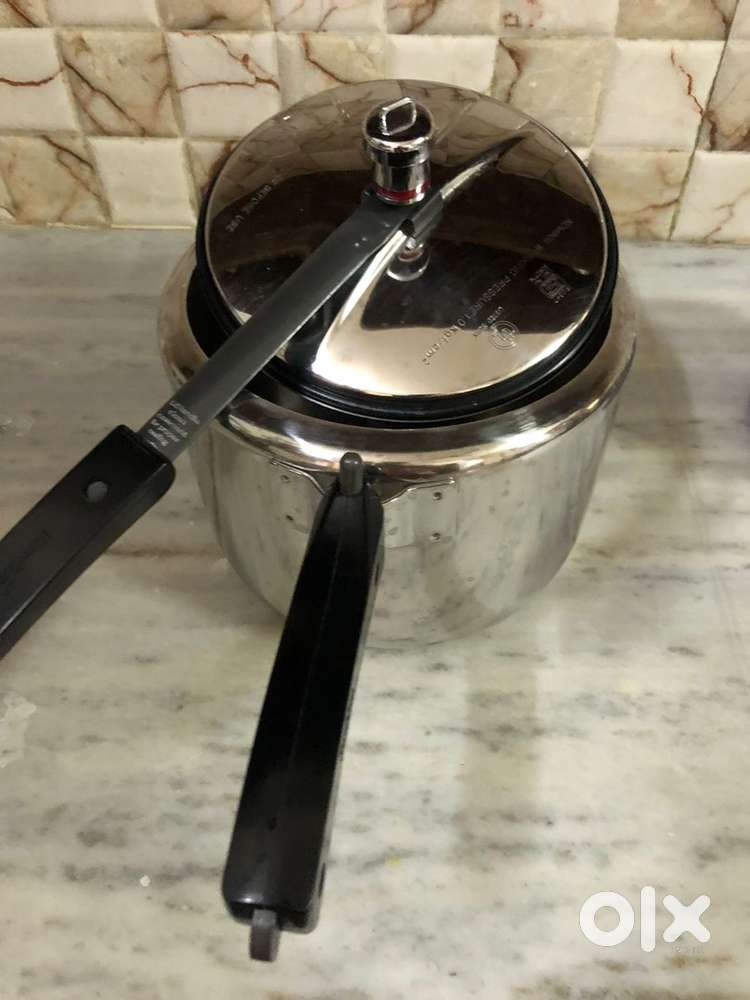 Hawkins 5 ltrs pressure cooker