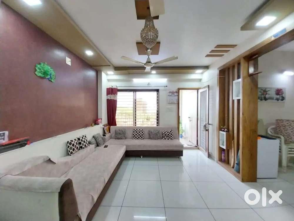 Spacious 3BHK apartment, corner property, two big terrace, main road