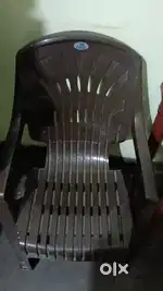 Nilkamal chair and plastic table
