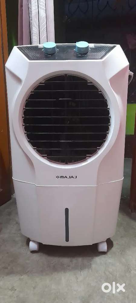 Bajaj glanza 42 litter cooler