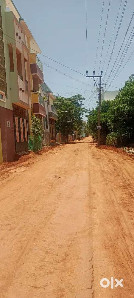 Moolakulam Petit seminar school nearby johnkumar Nagar corner plot