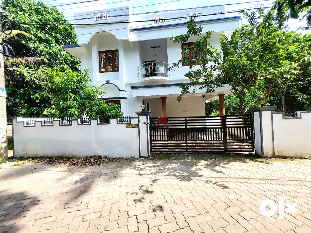 4 bed rooms fully furnished house in aluva near panayikulam