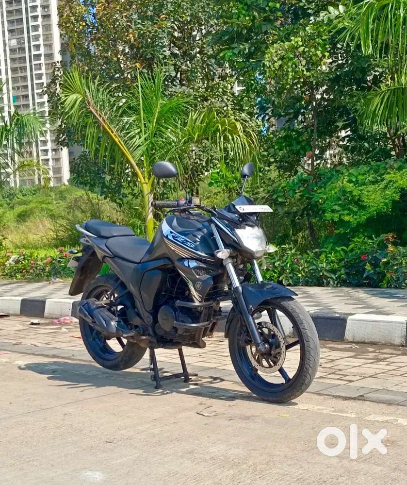 YAMAHA FZ-S V2.0 ALMOST 2018 2017 DECEMBER MODEL FOR SALE