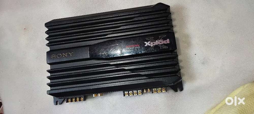Car amplifier for sale