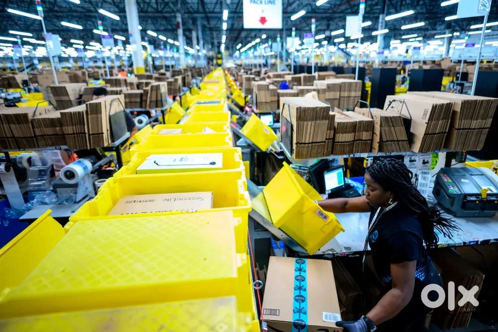 Vacancies available in warehouse company