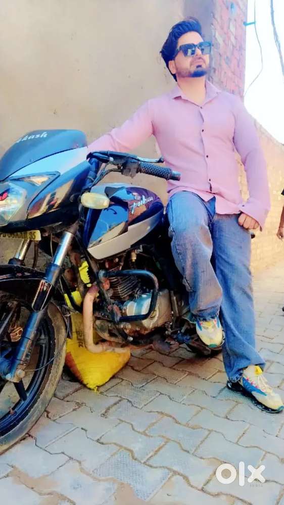 Pulsar 180 model 2014