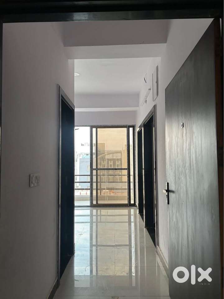 Flat available for rent in city center