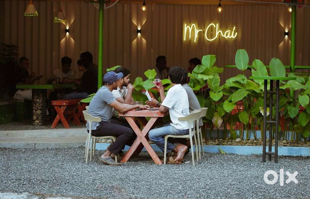 Need a waiter staff at cafe