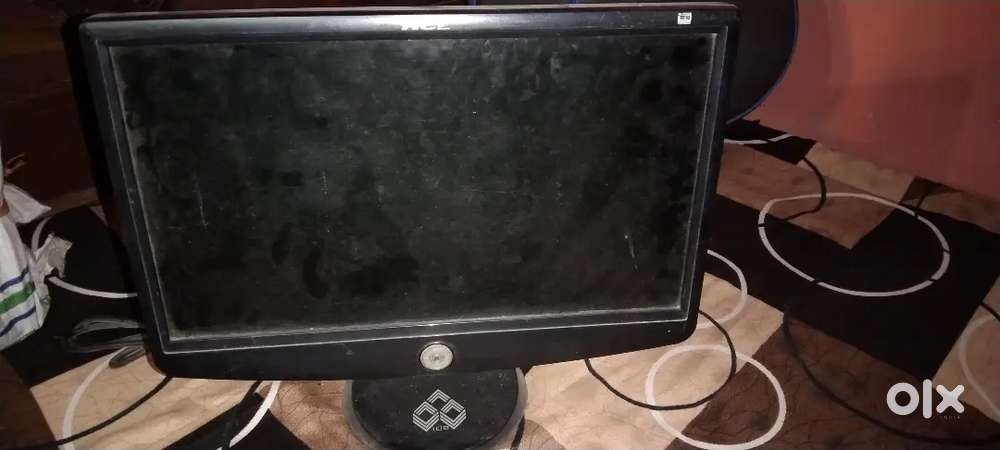 HCL computer with cpu and keyboard