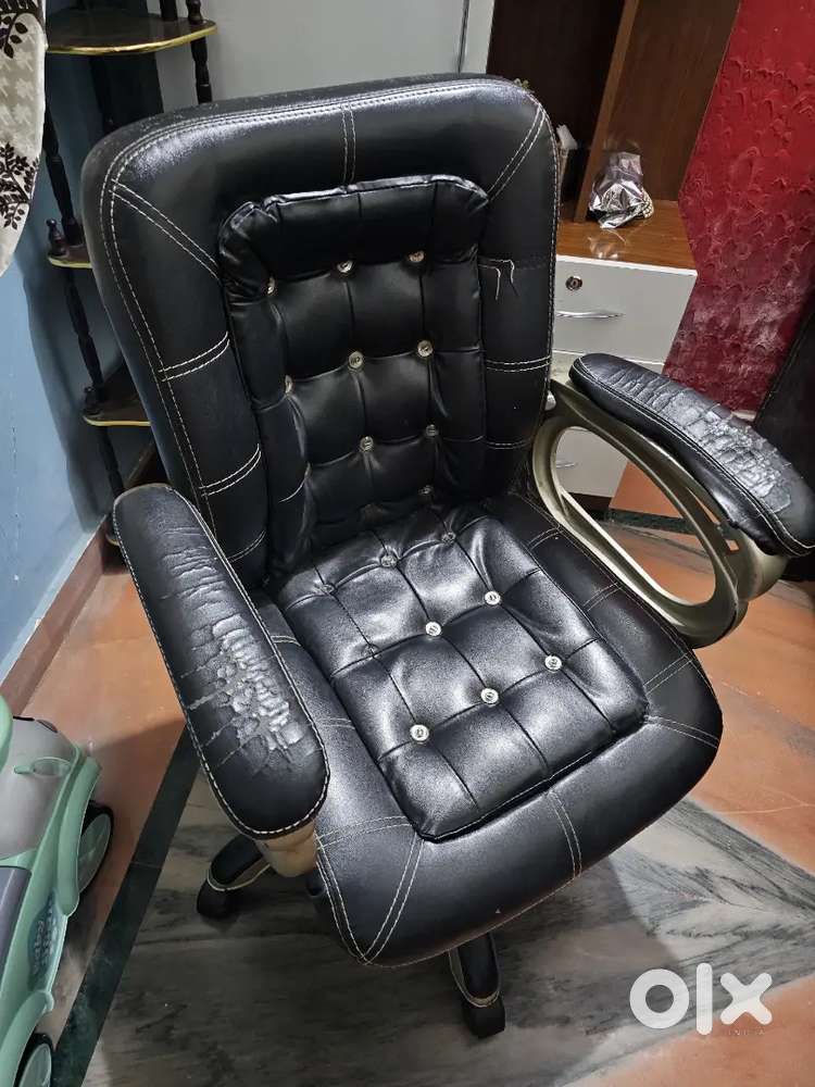 Well Chair For Sale Good Conditions