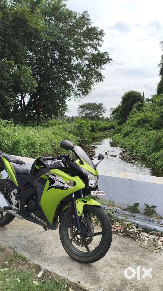 Honda CBR150r