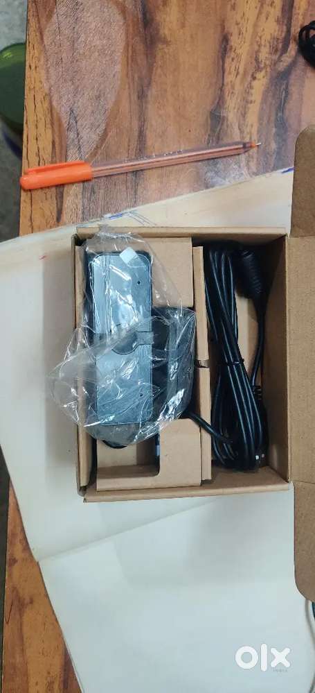 Lenovo Essential FHD webcam-Black