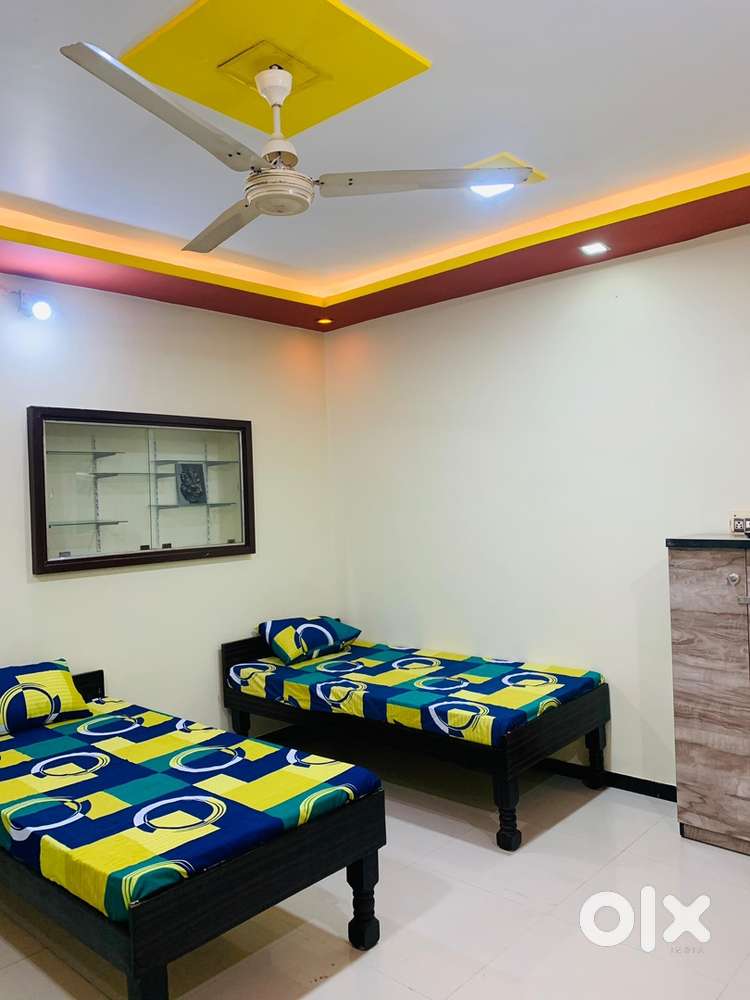 Pg available boys and girls Pratapgunj