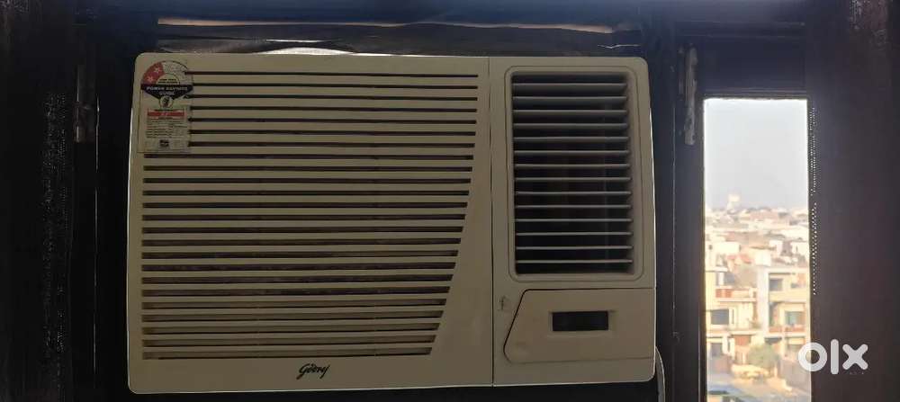 Godrej 1.5 window A/c