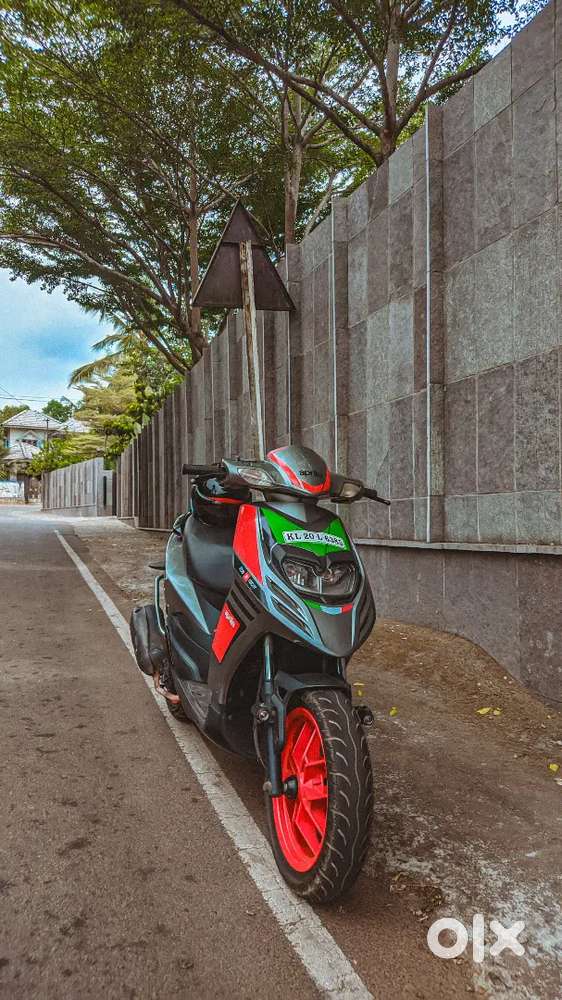Aprilia SR 150 RACE