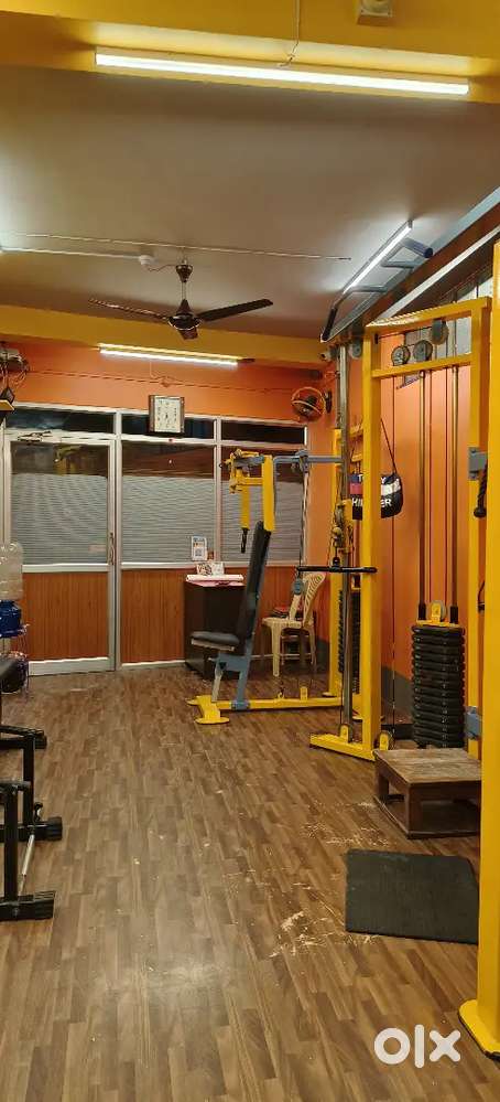 On Road commercial space for Rent