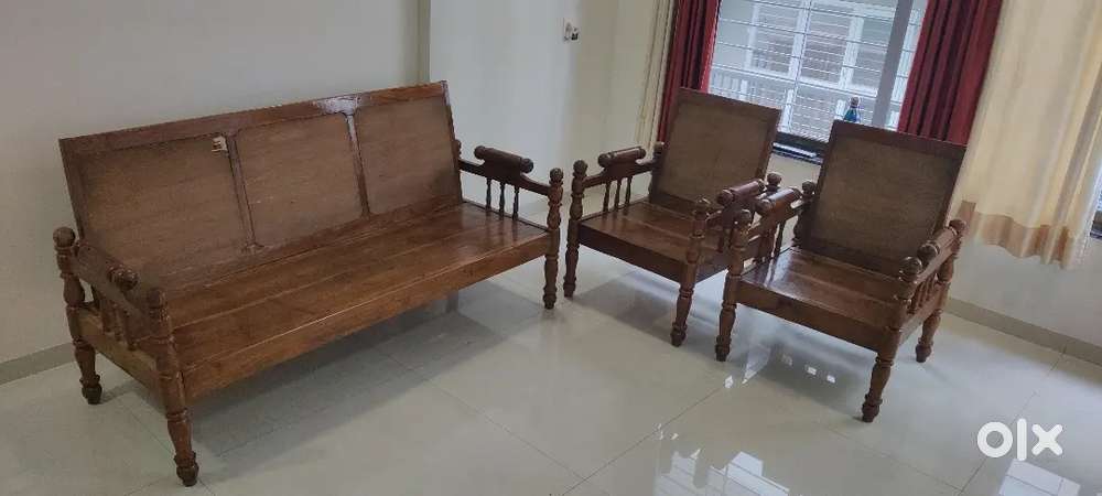 Sagwan sofa set