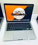 ( Mac huB ) - Apple MacBook pro 13inch m2 chip - 8 GB Ram / 256 GB SSD