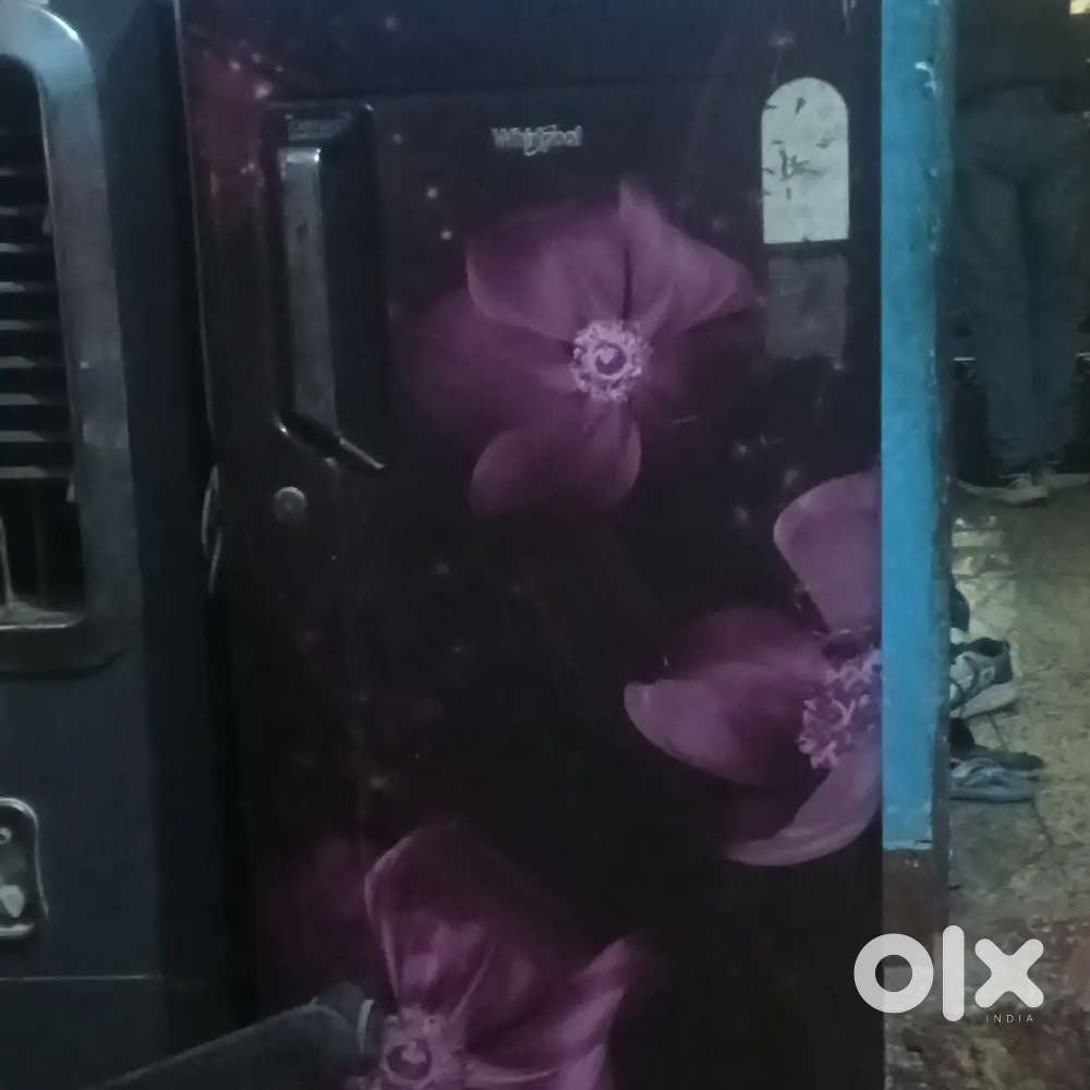 Whirlpool double door fridge