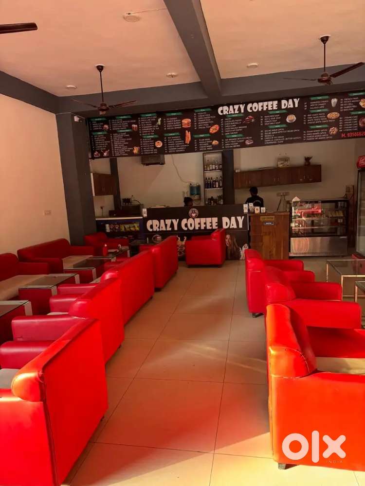 Cafe mein kam karne ke liye