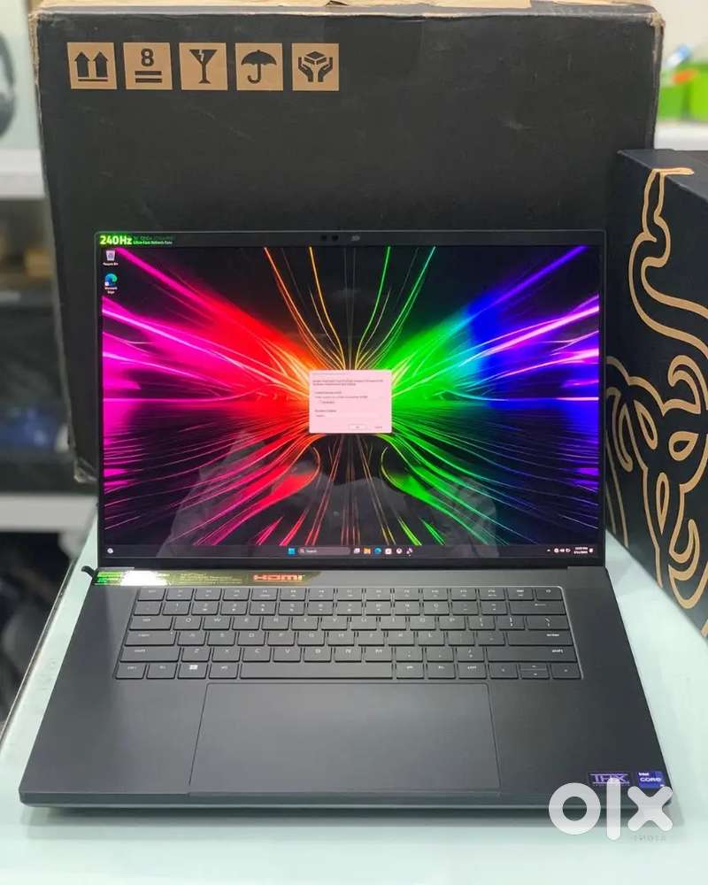 Razer Blade 16 Gaming Laptop: NVIDIA GeForce RTX 4080 - Intel Core i9