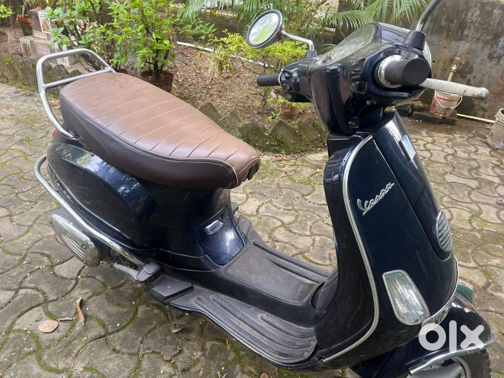 Piaggio Vespa LX 125