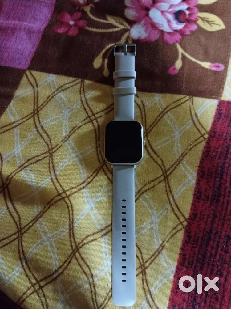 Boult smartwatch