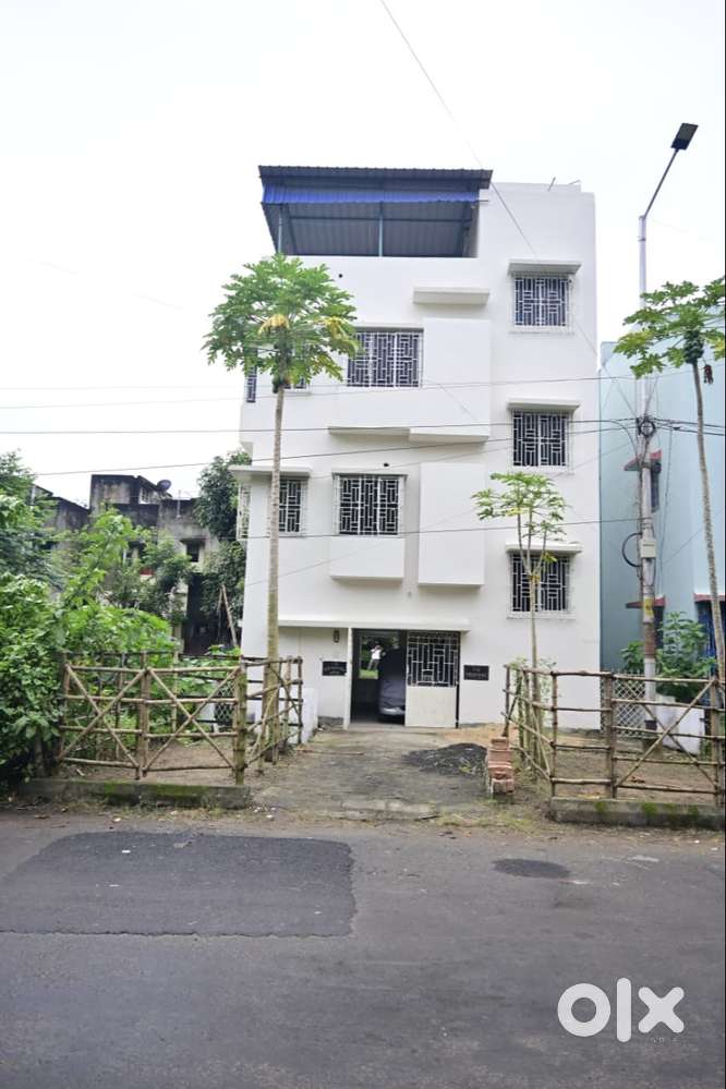 G+2 house / villa in Baishnabghata Patuli