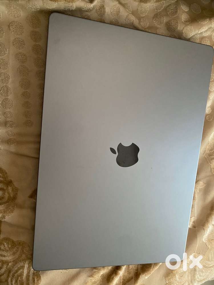 MACbook pro M1 14inch 16GB 512SSD