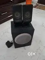 SPEAKER WITH WOOFER with sunglasses