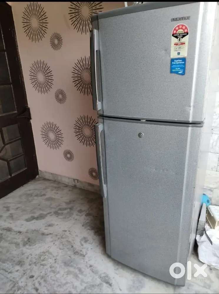 DOUBLE DOOR FRIDGE 5 STAR URGENT SALE