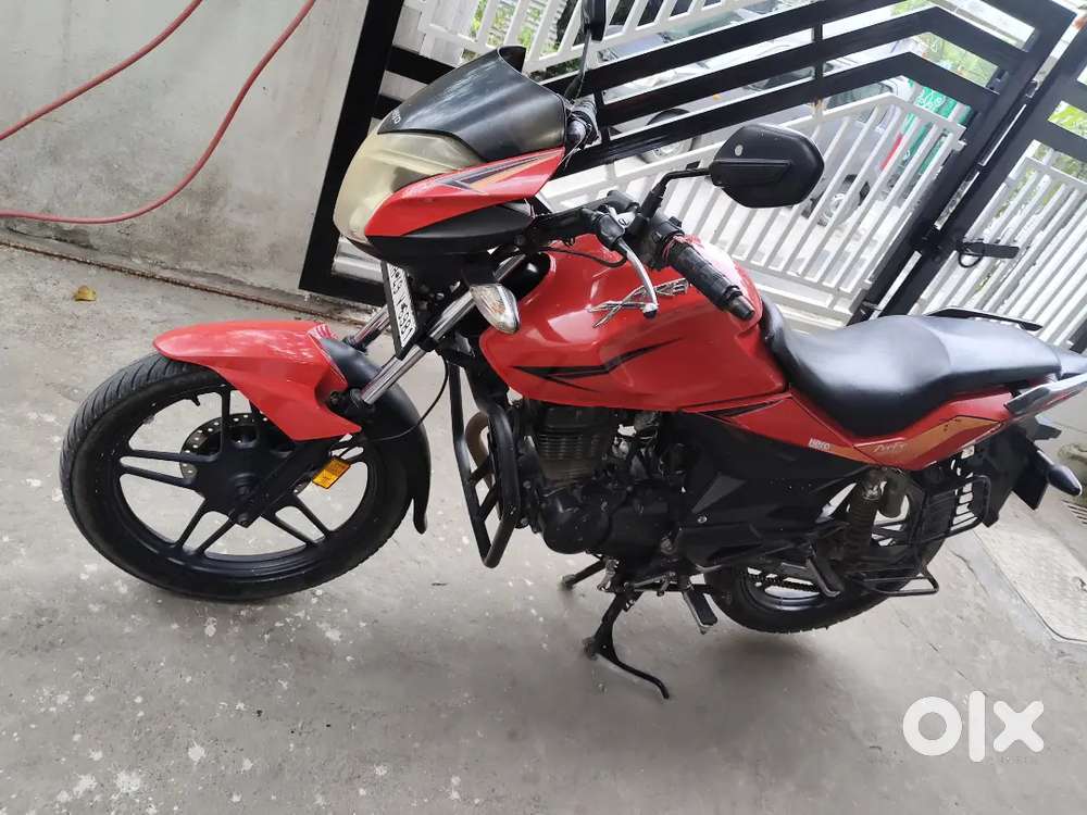 Hero Xtreme 149cc Variant:

Self Start Disc Brake Alloy Wheel