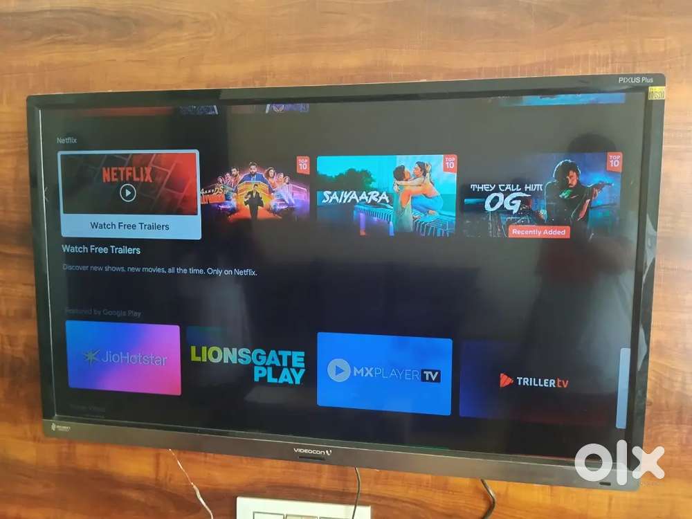 41 Inch Full HD TV + Dongle Stick