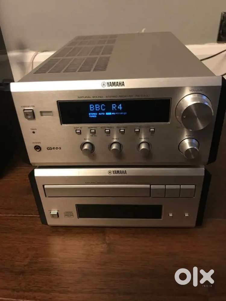 Yamaha RX-E400 & CDX-400 CD Player with high-quality stereo receiver