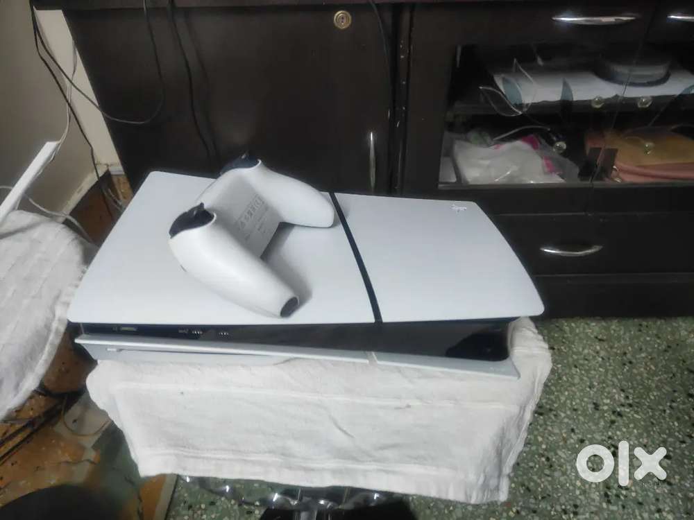 Sony PS 5 1 Month old Slim+12 New Games Disc Edition 1TB 11 Month War